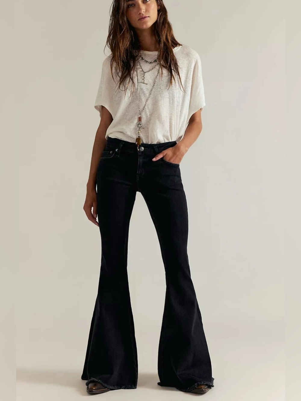 We The Free Emrie Flare Jeans Black High Rise Raw Hem Stretch Boho Festival 28
